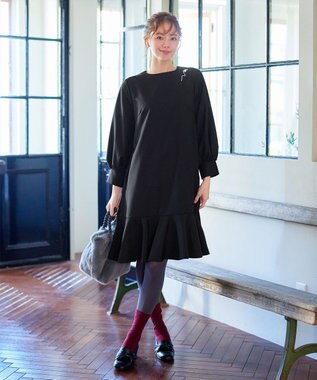 Tiaclasse L 裾フレアパフスリーブワンピース ブラック