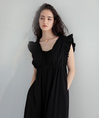 Green Parks ■ＥＳＣＡＲ　フリルＶネックワンピース Black