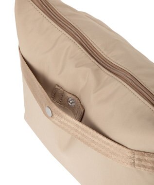 ACE BAGS & LUGGAGE World Traveler ミラ ショルダーバッグ  17532 ワールドトラベラー ベージュ