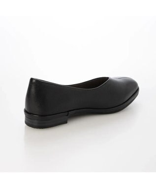 ing <ing>【WEB限定】【サスティナブル】スクエアトゥVカットフラットパンプス ブラック