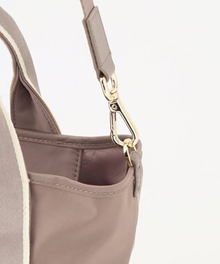 TOCCA BICOLOR RIBBON NYLON M トートバッグ M ベージュ系