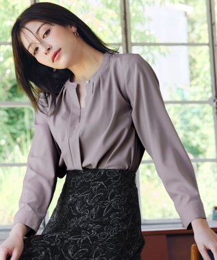 Tiaclasse L 【新色追加・洗える】バンドカラー2WAYタックブラウス グレージュ