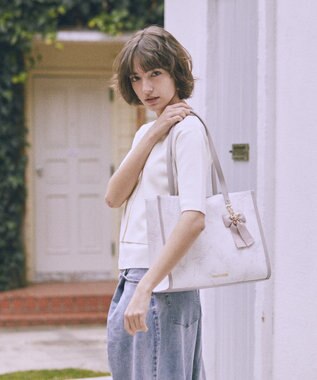 Maison de FLEUR すずらんプリントスクエアトートバッグ