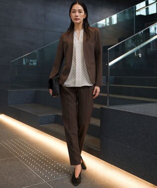 ICB L 【WEB限定】BackSatinAmunzen 5分袖キーネックブラウス トープ×スクエアビット柄