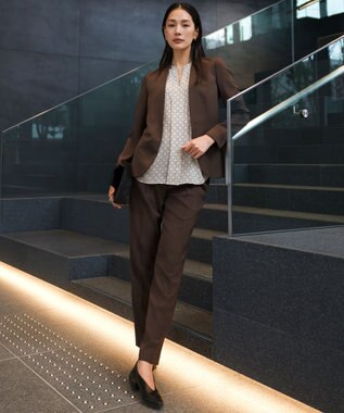 ICB 【WEB限定】BackSatinAmunzen 5分袖キーネックブラウス トープ×スクエアビット柄