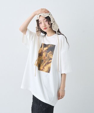 earth music&ecology アソートグラフィックルーズＴｅｅ Off White