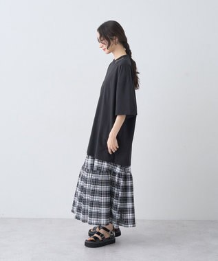 earth music&ecology アソートグラフィックルーズＴｅｅ Black