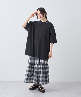 earth music&ecology アソートグラフィックルーズＴｅｅ Black