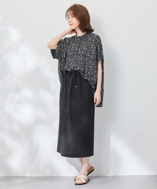 ANY 【洗濯機可】プリントブラウス ネイビーベース