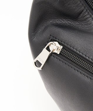 ラシット スリングバッグ ブラック シルバージップ ラシット スリングバッグ ブラック シルバージップ