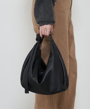 russet ソフトレザーラウンドビッグショルダーバッグ(CE-1325-WEB) Black2（シルバー金具）