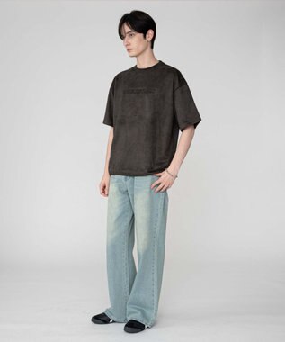 WEGO 【ユニセックス着用ITEM/MLサイズ展開】フェイクスウェードエンボスロゴT（SS） ブラック中濃色