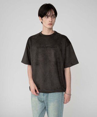 WEGO 【ユニセックス着用ITEM/MLサイズ展開】フェイクスウェードエンボスロゴT（SS） ブラック中濃色