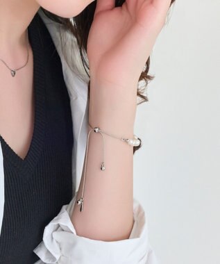 Phoebe フレッシュウォーターパールブレスレット　シルバー/淡水パール シルバー