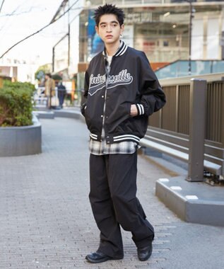 WEGO 【ユニセックス着用ITEM/MLサイズ展開】ワッペンロゴスタジャン ブラック