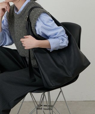 russet レザーホーボーバッグ L(CE-1654) Black