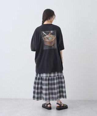 earth music&ecology アソートグラフィックルーズＴｅｅ Black