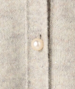 組曲 【加藤ローサさん着用 / 前後着用可】スパンコールヤーン カーディガン ライトグレー系