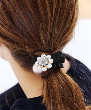 Tiaclasse パールフラワーシュシュ ブラック