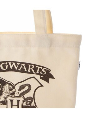 ing <ing>【ハリー・ポッターコラボレーション】ホグワーツデザイントートバッグ アイボリー