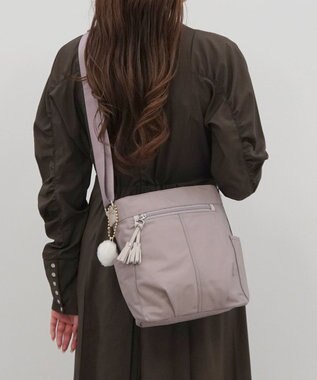 ACE BAGS & LUGGAGE kanana project collection タッセル-e ショルダーバッグ 縦 68871 モーヴピンク