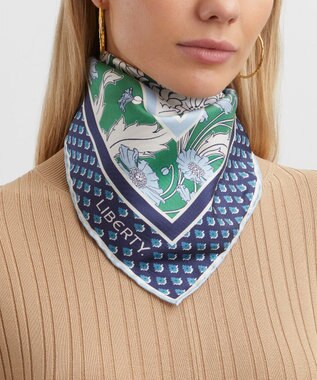 LIBERTY. コスチューム 70x70 シルクスカーフ