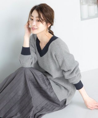 Tiaclasse L 【洗える】表情豊かなメランジニットVネックトップス グレー×ネイビー