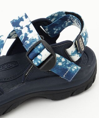 JOSEPH ABBOUD MOUNTAIN KEEN ZERAPORTII サンダル ネイビー系