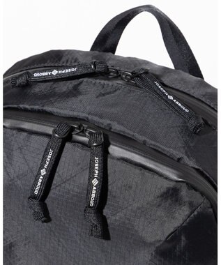 JOSEPH ABBOUD MOUNTAIN 【軽量/ECO撥水/サスティナブル素材/男女兼用】リサイクルリップストップ バックパック 21L ブラック系