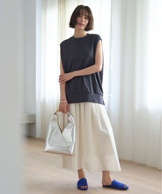 UNFILO FINE MOVE タックフレアスカート オフ