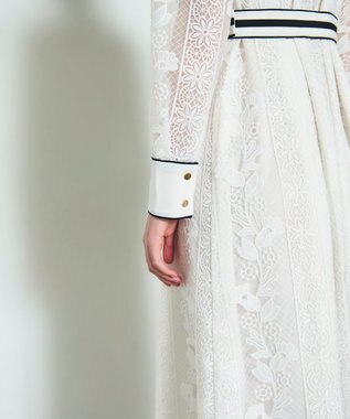 GRACE CONTINENTAL ストライプフラワー刺繍ワンピース ホワイト