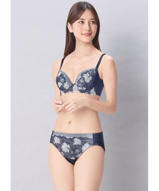 Wing ブラジャー 背中の段差を軽減 脇高設計 パーソナライズ設計 【脇も背中もきれいブラ】 Gカップまで対応 大きいサイズ KB2723 ウイング／ワコール コン