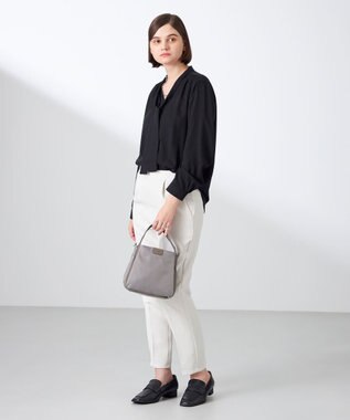 Y'SACCS スクエアすっきりトート SSサイズ グレージュ