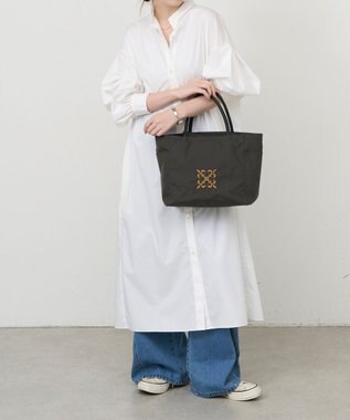 russet 【モノグラム刺繍】コーデュラナイロントートバッグ（CE-1776） D.Brown