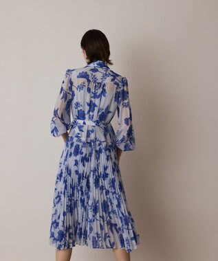 GRACE CONTINENTAL フラワープリントプリーツワンピース サックス