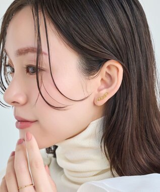 Phoebe ラッキーレターピアス&イヤリング(パワー)/片耳 ゴールド