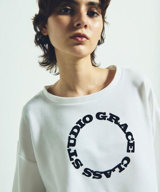 GRACE CONTINENTAL フロッキーロゴプリントトップ ホワイト