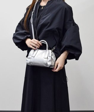 INTER-CHAUSSURES 【RIPANI】メタリックレザーフリルデザインミニバッグ シルバー