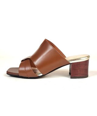 Dominic3 型押しヒール レザーVカットミュール ブラウン
