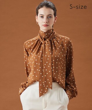 試着のみ　dot pattern blouse