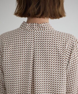 YECCA VECCA ジオメ柄ボウタイブラウス Ivory