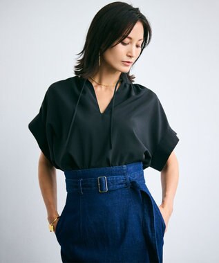 BEIGE， 【洗える/接触冷感/速乾/UVケア対応】BATEAU / Vネックバックギャザーハーフスリーブブラウス Black