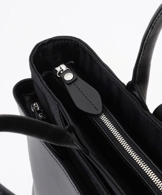 Y'SACCS シルキーリュクスバックパック ブラック