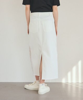 GRACE CONTINENTAL サイドレースデニムスカート ホワイト