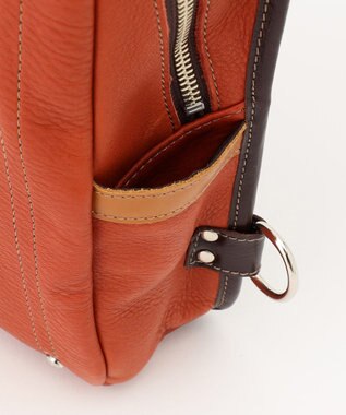 UNBILLION Otias シュリンクレザーオイル仕上げタテ型ボディバッグ レッド