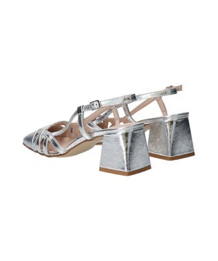 INTER-CHAUSSURES 【INTER-CHAUSSURES】スクエアトウチャンキーヒールバックバンド シルバー