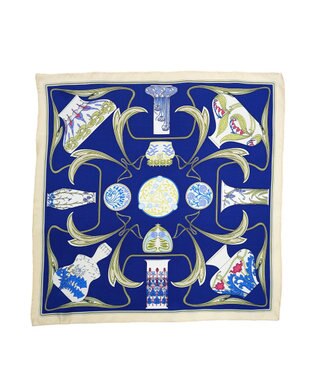 Marca ＜春の新色！＞【伝統横濱スカーフ】フラワーベースヌーヴォー  小判 シルクツイルスカーフ ブルー