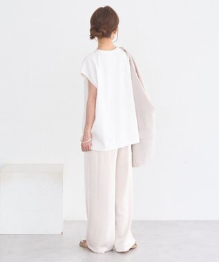 earth music&ecology 【綿100％】フレンチスリーブプリントＴシャツ Off White
