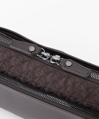 Y'SACCS モノグラムジャカード　ハーフムーンショルダー チョコ