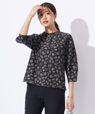  【洗える】ラインフラワープリント ブラウス